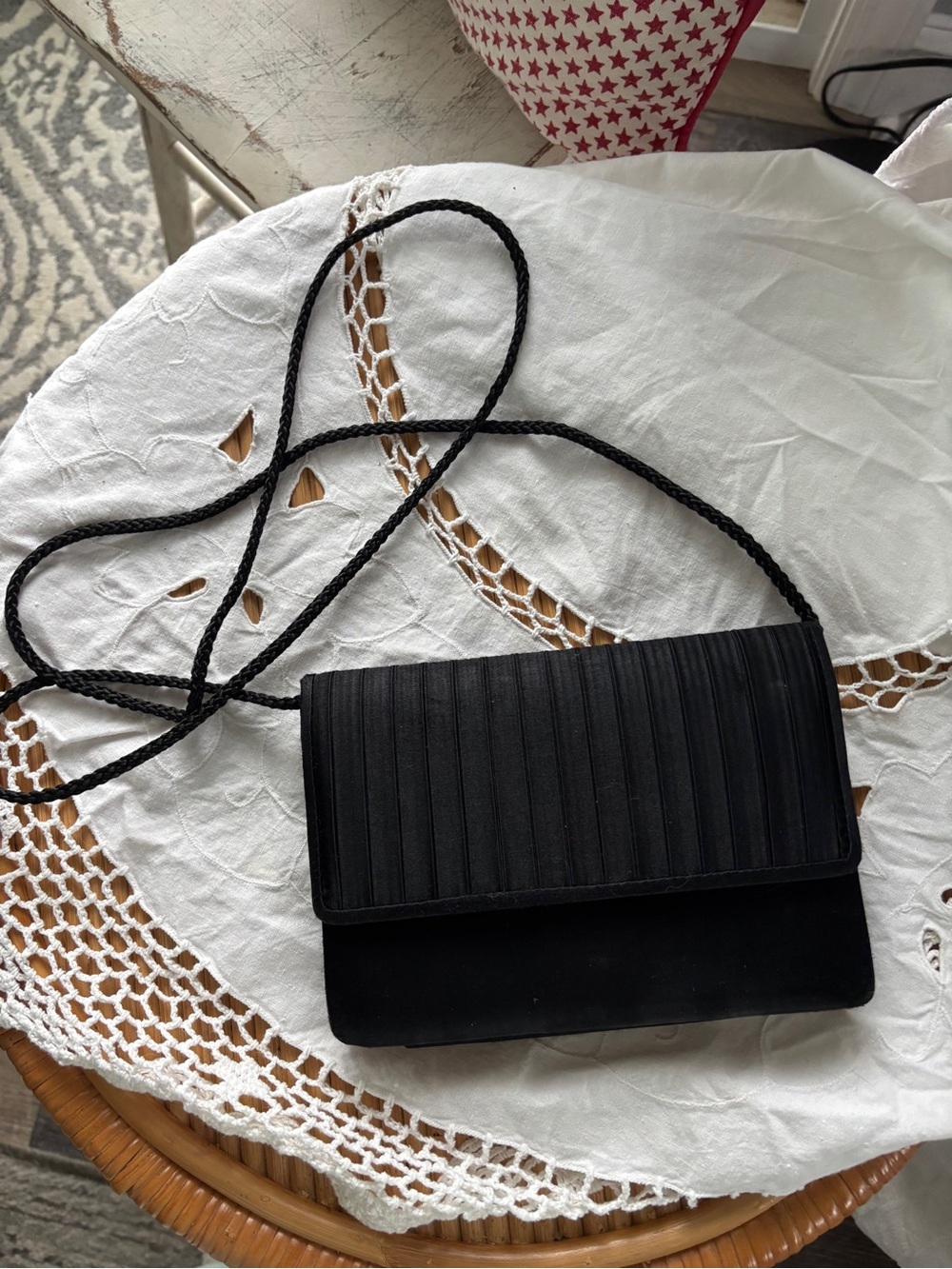 Vintage Black Pleated Flap Crossbody Bag with Braided Strap